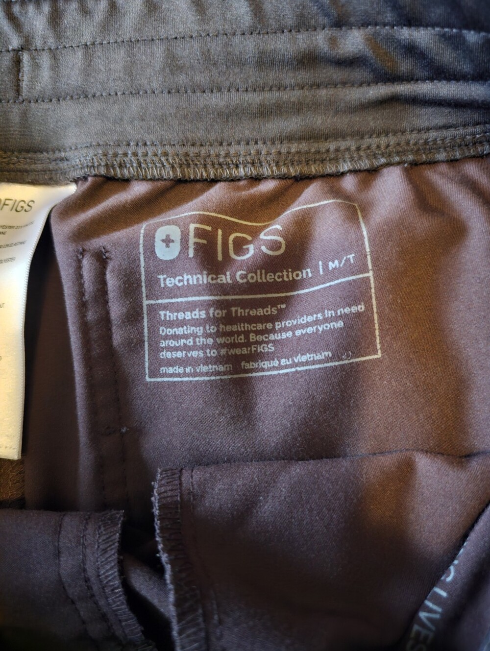 Figs Espresso Zamora Scrub Set - Picture 4 of 6